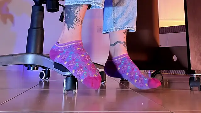 ArchieCollins online show from October 2025 09:46:02 PM