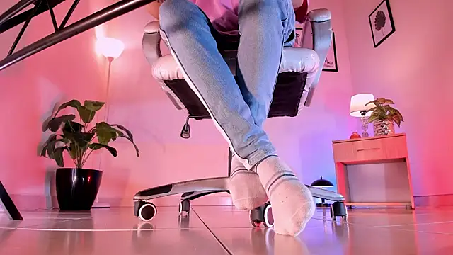 ArchieCollins online show from October 2025 08:53:02 PM