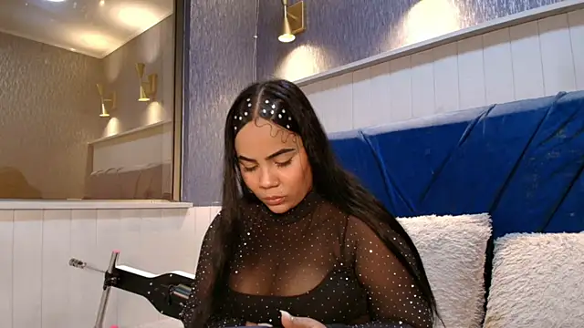 EmilyQueen3x online show from February 2026 02:50:02 PM