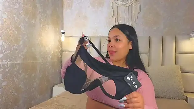 EmilyQueen3x online show from May 2026 02:12:01 PM