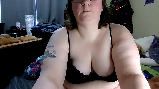 Snapshot of newfieocean chatting on February 2025 07:05:02 PM newfieocean online show from February 2025 07:05:02 PM