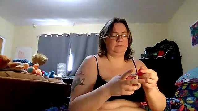 Snapshot of newfieocean chatting on March 2025 04:33:02 PM newfieocean online show from March 2025 04:33:02 PM