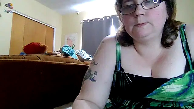 Snapshot of newfieocean chatting on March 2025 06:45:01 PM newfieocean online show from March 2025 06:45:01 PM