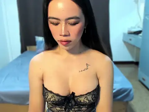 Snapshot of Emma_Jones88 chatting on November 2025 05:42:01 AM Emma Jones88 online show from November 2025 05:42:01 AM