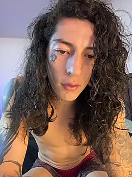 Snapshot of tommylongxx chatting on November 2025 01:19:02 AM tommylongxx online show from November 2025 01:19:02 AM