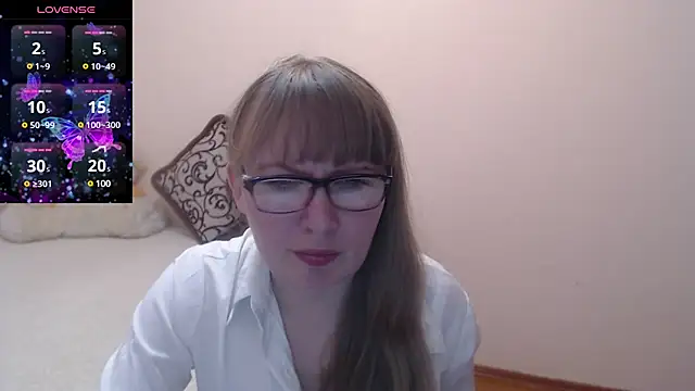 Snapshot of MargotLot chatting on February 2025 10:14:02 AM MargotLot online show from February 2025 10:14:02 AM