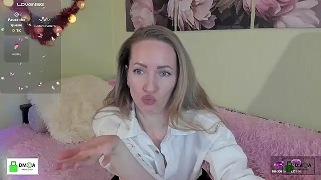 Queenymel online show from January 2025 03:44:02 PM