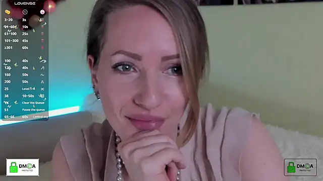 Queenymel online show from March 2025 05:04:01 PM