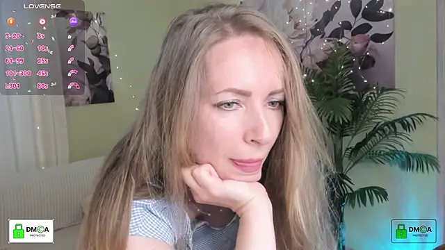 Queenymel online show from May 2026 04:37:01 PM