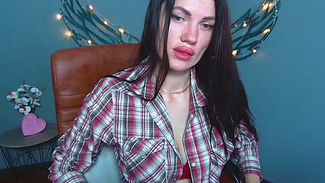 MilaLoona online show from July 2026 06:26:02 AM