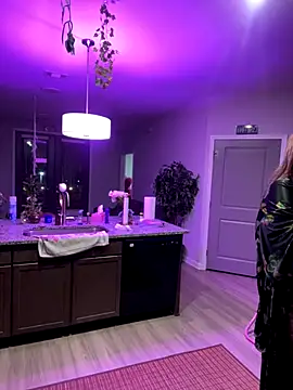 Snapshot of BigFineSelena chatting on December 2025 10:33:01 AM BigFineSelena online show from December 2025 10:33:01 AM