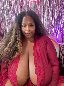 Snapshot of BigFineSelena chatting on July 2026 07:46:01 PM BigFineSelena online show from July 2026 07:46:01 PM