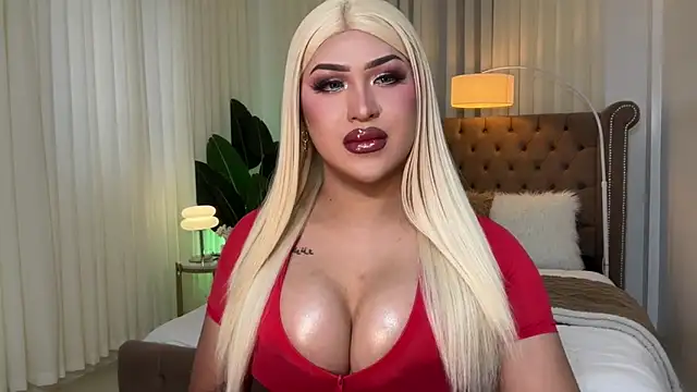 Snapshot of Your_Majesty_Tyra chatting on March 2025 04:56:01 AM Your Majesty Tyra online show from March 2025 04:56:01 AM