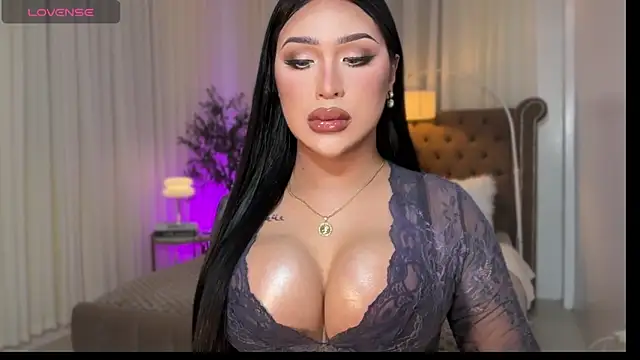 Snapshot of Your_Majesty_Tyra chatting on November 2025 05:29:01 AM Your Majesty Tyra online show from November 2025 05:29:01 AM