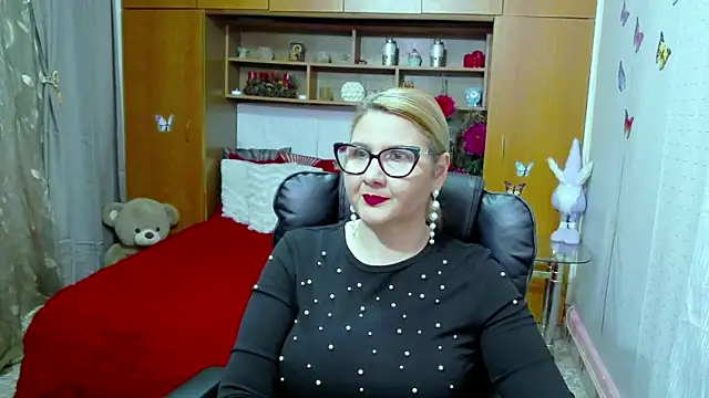 Snapshot of LucilleFenlys chatting on January 2025 08:57:02 PM LucilleFenlys online show from January 2025 08:57:02 PM