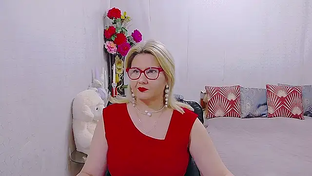 Snapshot of LucilleFenlys chatting on January 2026 01:21:02 AM LucilleFenlys online show from January 2026 01:21:02 AM