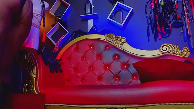 PerlaDivaio online show from December 2024 01:27:02 PM