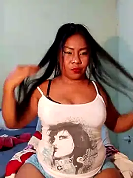 Snapshot of rosmery-navarro chatting on March 2026 05:19:01 AM rosmery-navarro online show from March 2026 05:19:01 AM