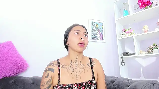 miss soffi  online show from May 2026 12:10:01 PM