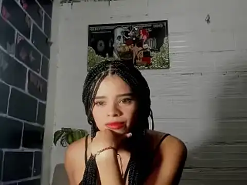 Snapshot of sarasandle chatting on March 2025 09:18:02 PM sarasandle online show from March 2025 09:18:02 PM