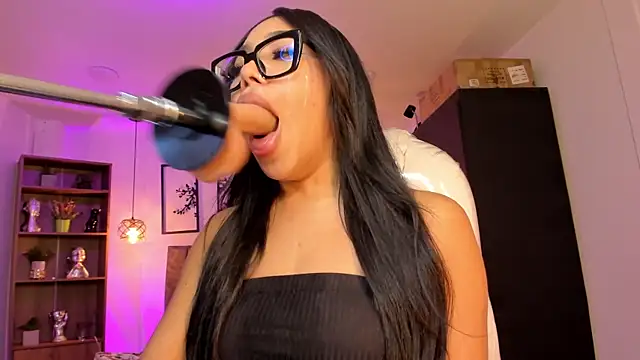 Olivia ds online show from January 2025 07:11:01 AM