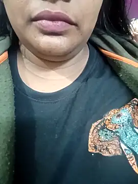 rekhabb123 online show from February 2026 02:32:01 AM