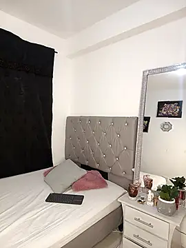 AmandaNordby  online show from February 2026 10:03:02 AM