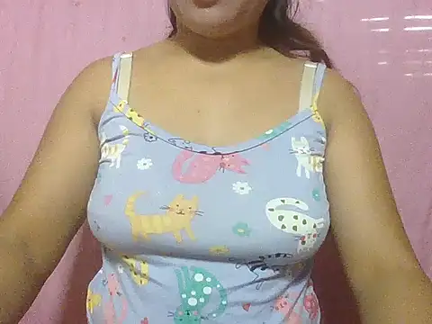 HungryPussypinayX online show from May 2026 10:05:01 PM