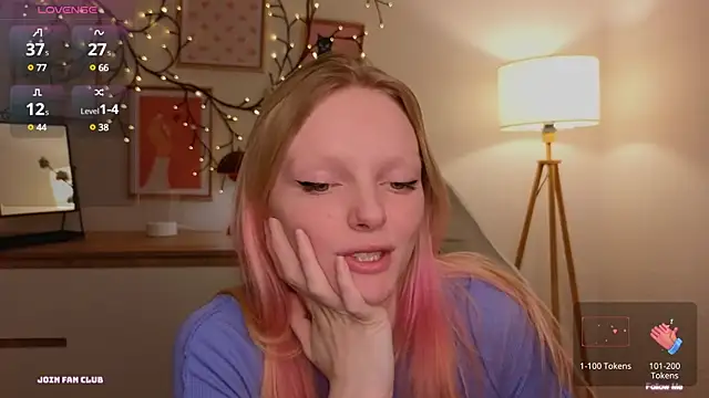 Snapshot of evangel1ne chatting on February 2025 10:53:02 AM evangel1ne online show from February 2025 10:53:02 AM