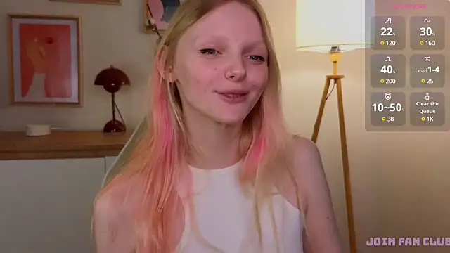 Snapshot of evangel1ne chatting on March 2025 11:07:01 AM evangel1ne online show from March 2025 11:07:01 AM