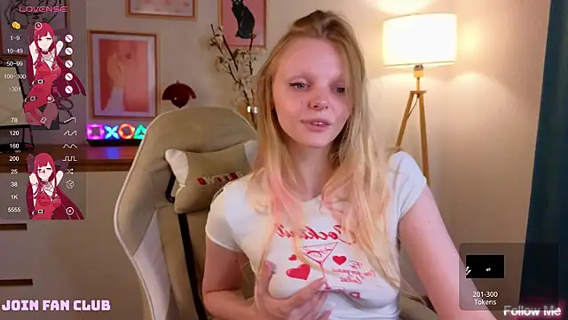 Snapshot of evangel1ne chatting on September 2025 09:31:01 PM evangel1ne online show from September 2025 09:31:01 PM