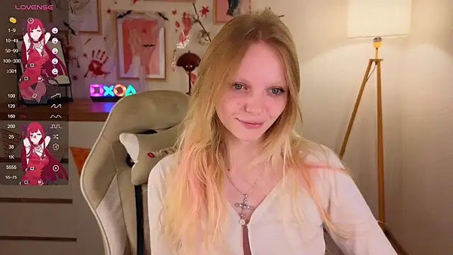 Snapshot of evangel1ne chatting on November 2025 09:28:01 PM evangel1ne online show from November 2025 09:28:01 PM