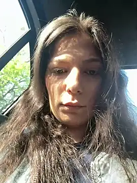 Anna Lewis online show from April 2026 06:40:01 AM