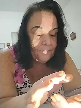 Yaya Mineira online show from May 2026 11:12:01 PM