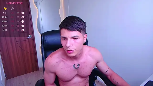 Snapshot of harrisoncuper chatting on March 2025 09:26:02 PM harrisoncuper online show from March 2025 09:26:02 PM