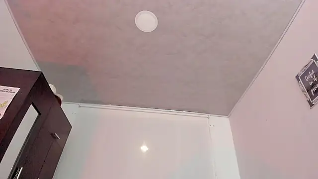 alicia rouusel online show from March 2025 03:52:02 AM