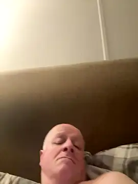 locallad88 online show from November 2025 11:15:01 PM