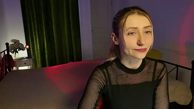 Snapshot of ZoeGrant chatting on May 2026 07:42:02 PM ZoeGrant online show from May 2026 07:42:02 PM