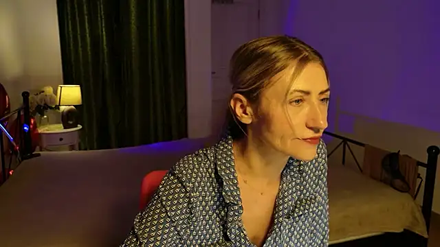 ZoeGrant online show from July 2026 05:41:02 PM