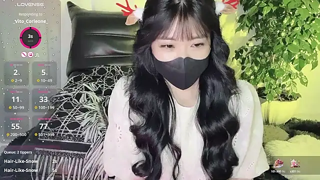 Mya Lee online show from December 2024 04:40:02 PM