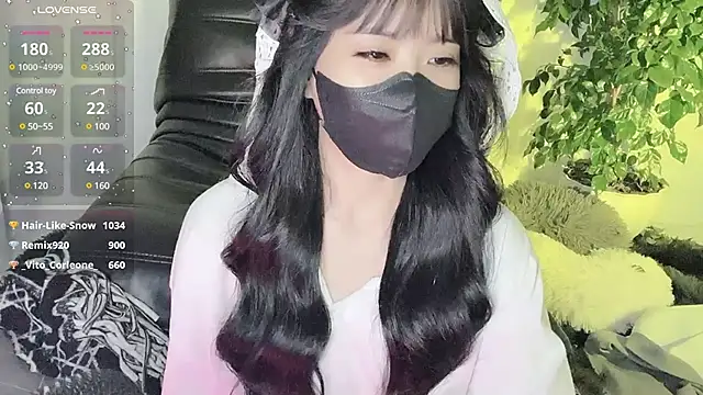 Mya Lee online show from December 2024 07:57:01 PM