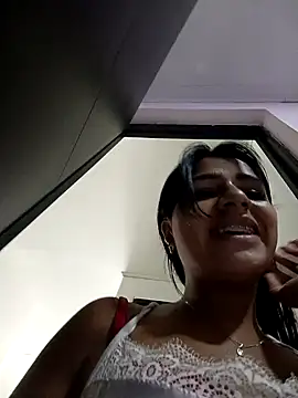AnnRosse18 online show from December 2024 09:22:01 PM