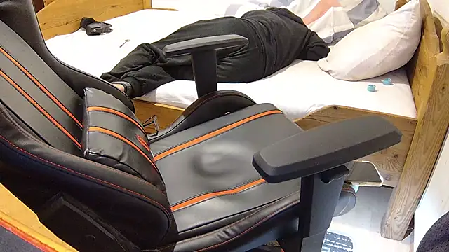 KmlBI26 online show from October 2025 07:15:02 PM