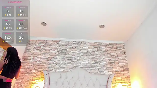 Snapshot of Lucia-sex chatting on January 2025 08:18:02 PM Lucia-sex online show from January 2025 08:18:02 PM