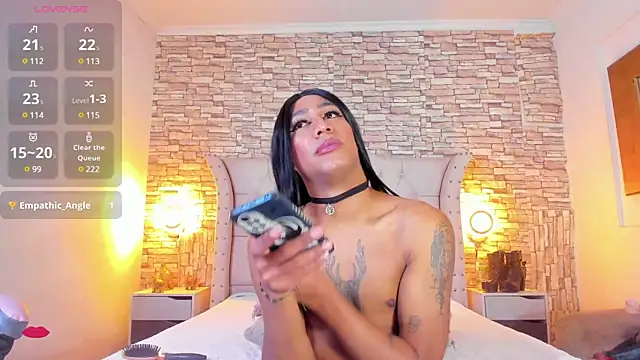 Snapshot of Lucia-sex chatting on February 2025 08:41:01 PM Lucia-sex online show from February 2025 08:41:01 PM