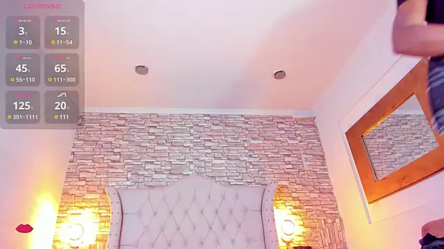 Snapshot of Lucia-sex chatting on March 2025 11:09:02 PM Lucia-sex online show from March 2025 11:09:02 PM