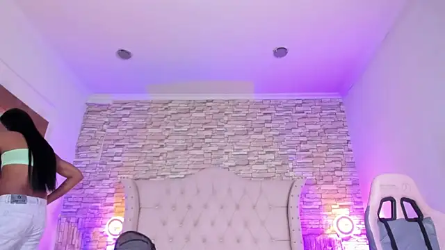 Snapshot of Lucia-sex chatting on January 2026 07:48:02 PM Lucia-sex online show from January 2026 07:48:02 PM