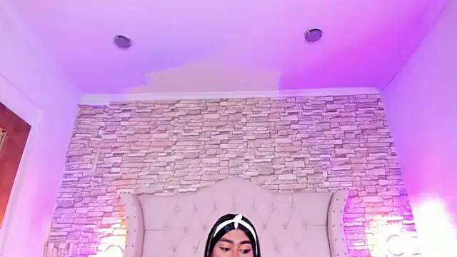 Snapshot of Lucia-sex chatting on February 2026 08:24:02 PM Lucia-sex online show from February 2026 08:24:02 PM