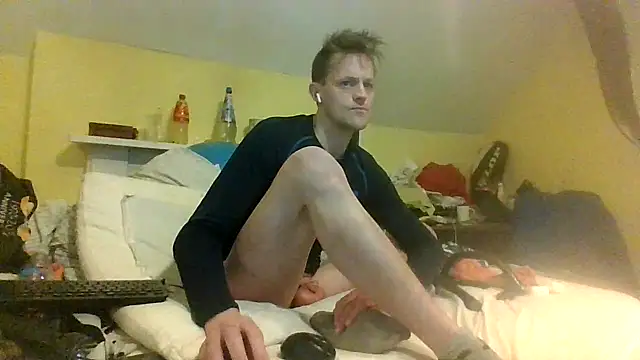 Snapshot of londonfuckwhore1 chatting on December 2024 06:21:02 AM londonfuckwhore1 online show from December 2024 06:21:02 AM