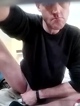 Snapshot of londonfuckwhore1 chatting on December 2024 01:22:02 PM londonfuckwhore1 online show from December 2024 01:22:02 PM